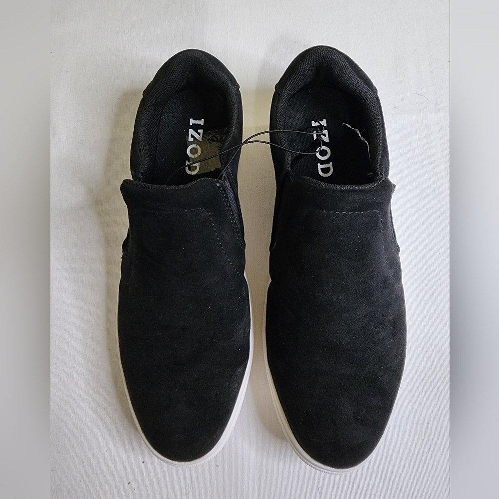 IZOD slip on shoes